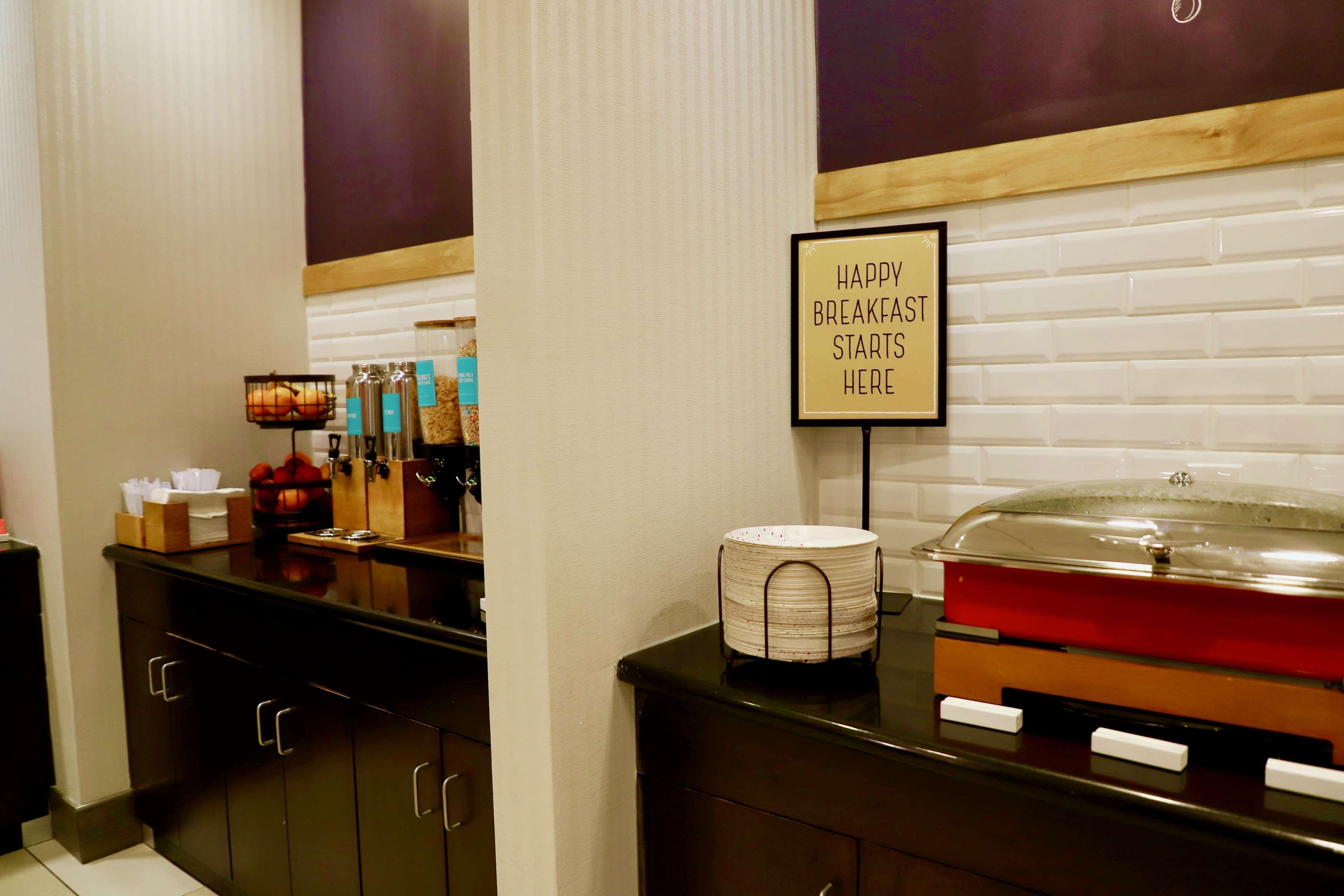 Hampton Inn Doylestown Warrington Екстериор снимка