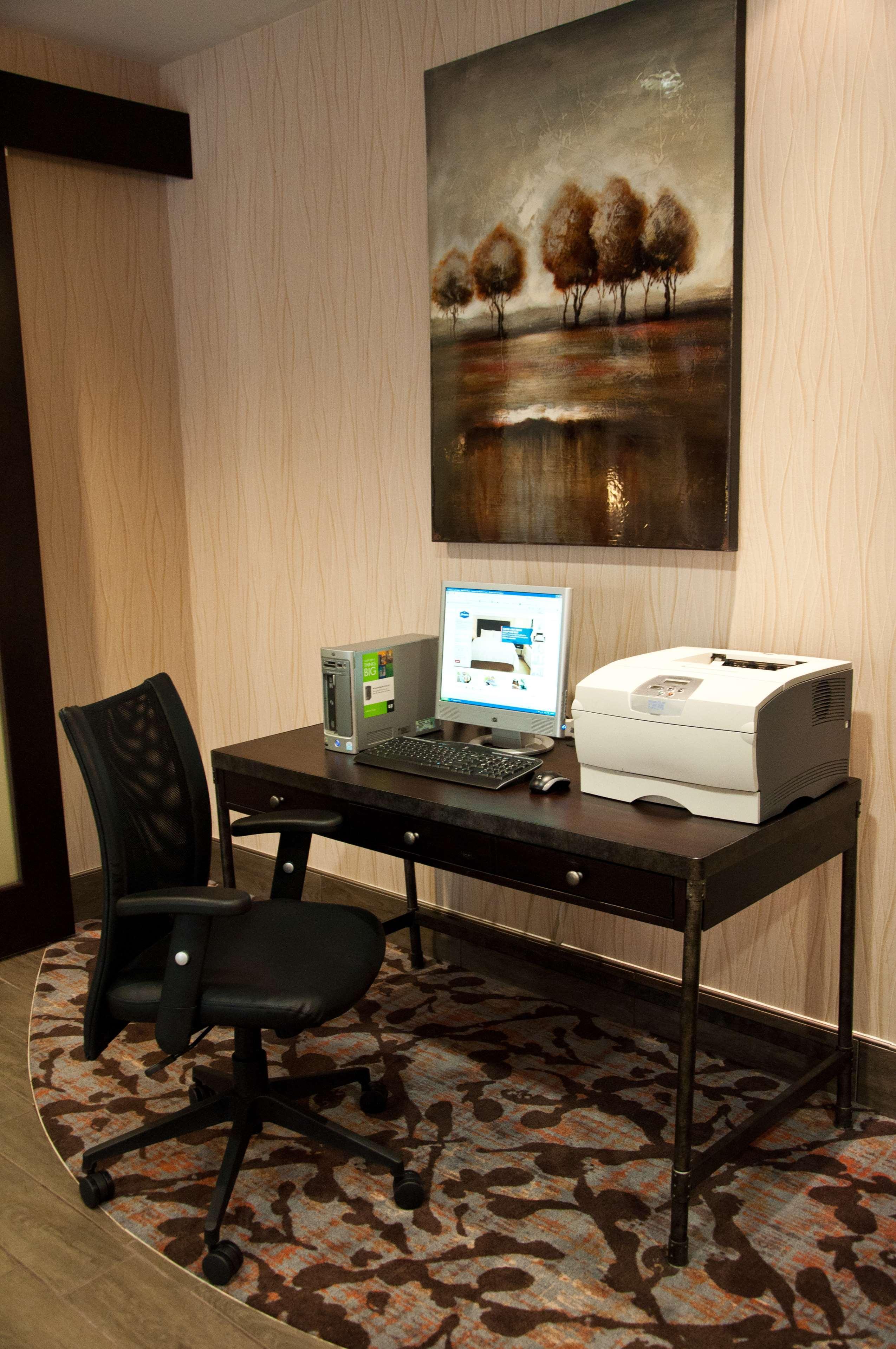 Hampton Inn Doylestown Warrington Екстериор снимка