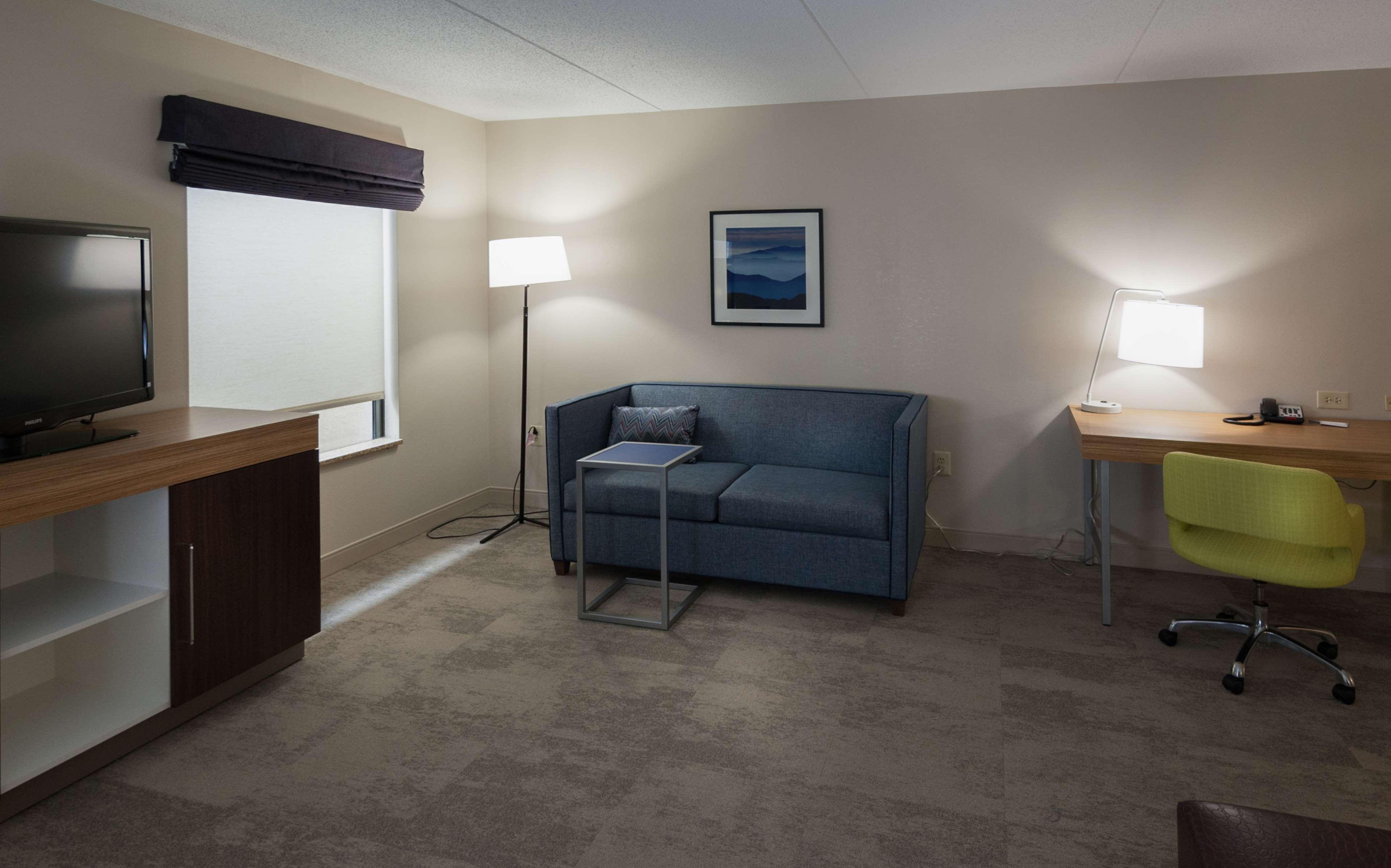Hampton Inn Doylestown Warrington Екстериор снимка