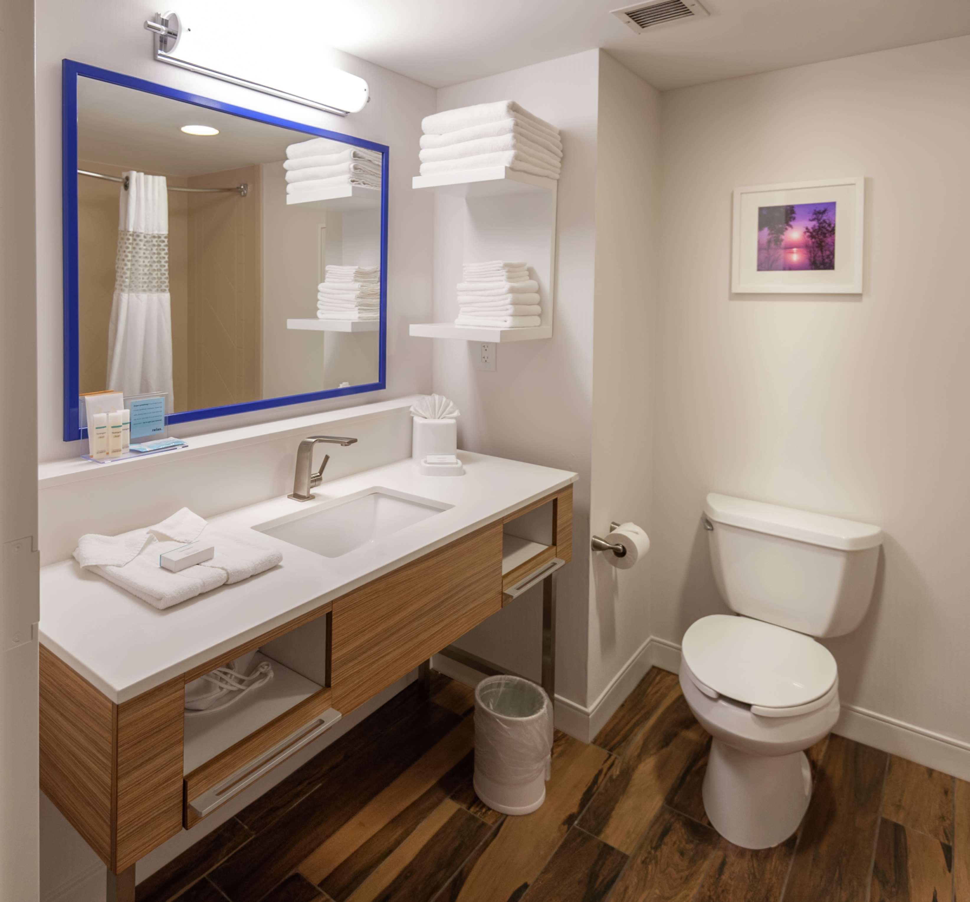 Hampton Inn Doylestown Warrington Екстериор снимка