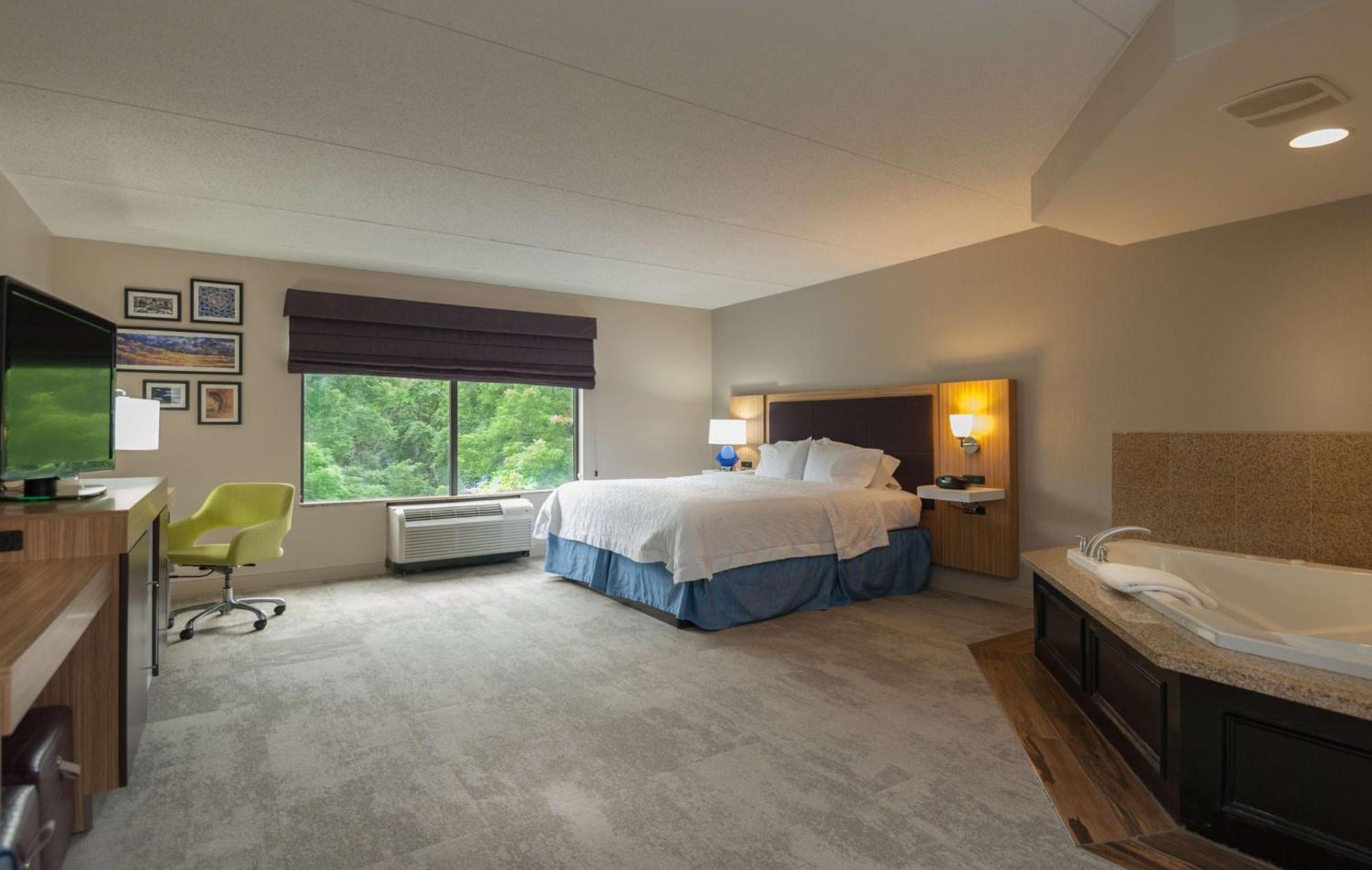 Hampton Inn Doylestown Warrington Екстериор снимка