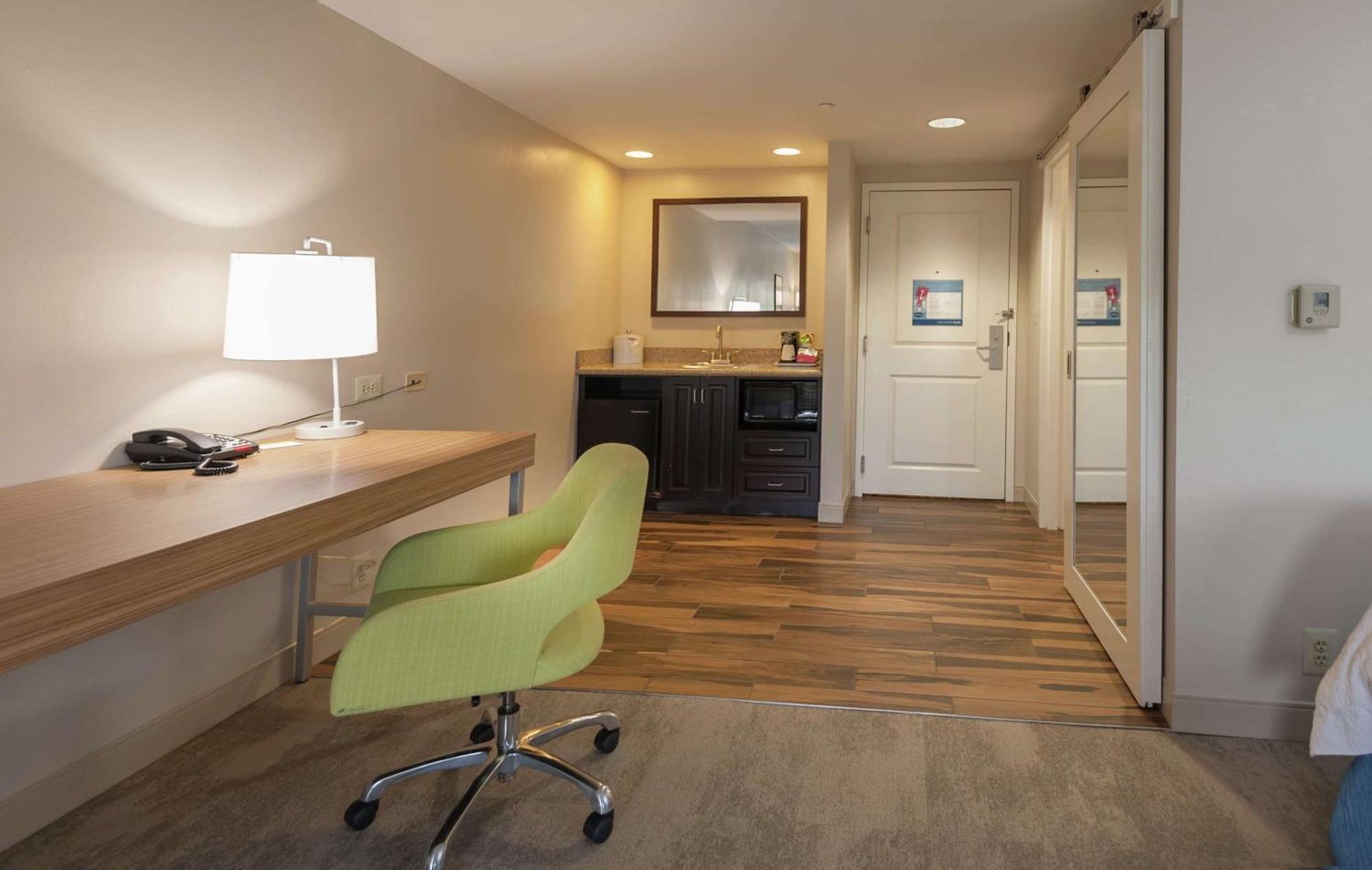 Hampton Inn Doylestown Warrington Екстериор снимка